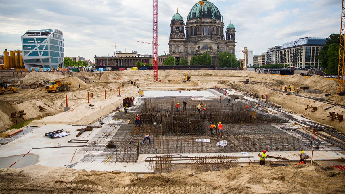 Paul Wallot’s Construction and Imperial Architectural Conflicts