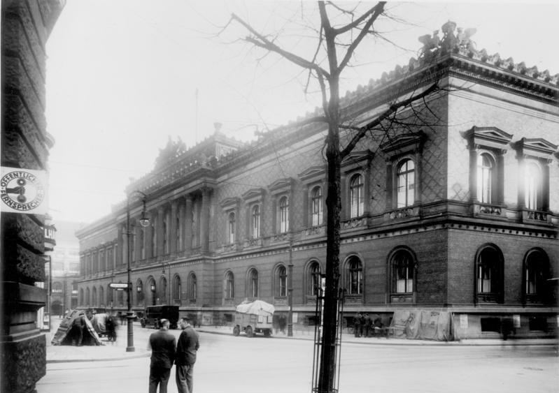 Currency Reform and the Bank deutscher Länder (1948, 1957)